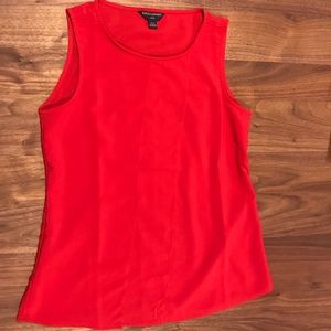 XS petite red polyester tank- great for workwear!